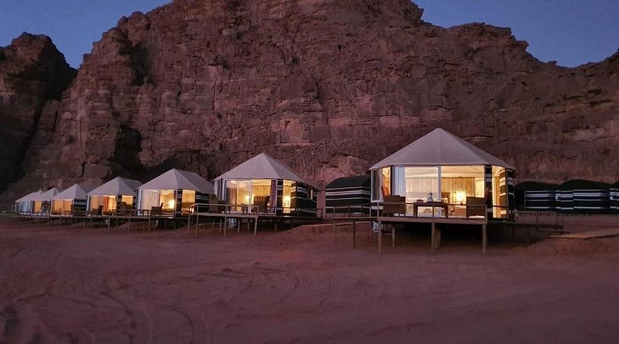 1-Day Car & Driver Hire from Aqaba